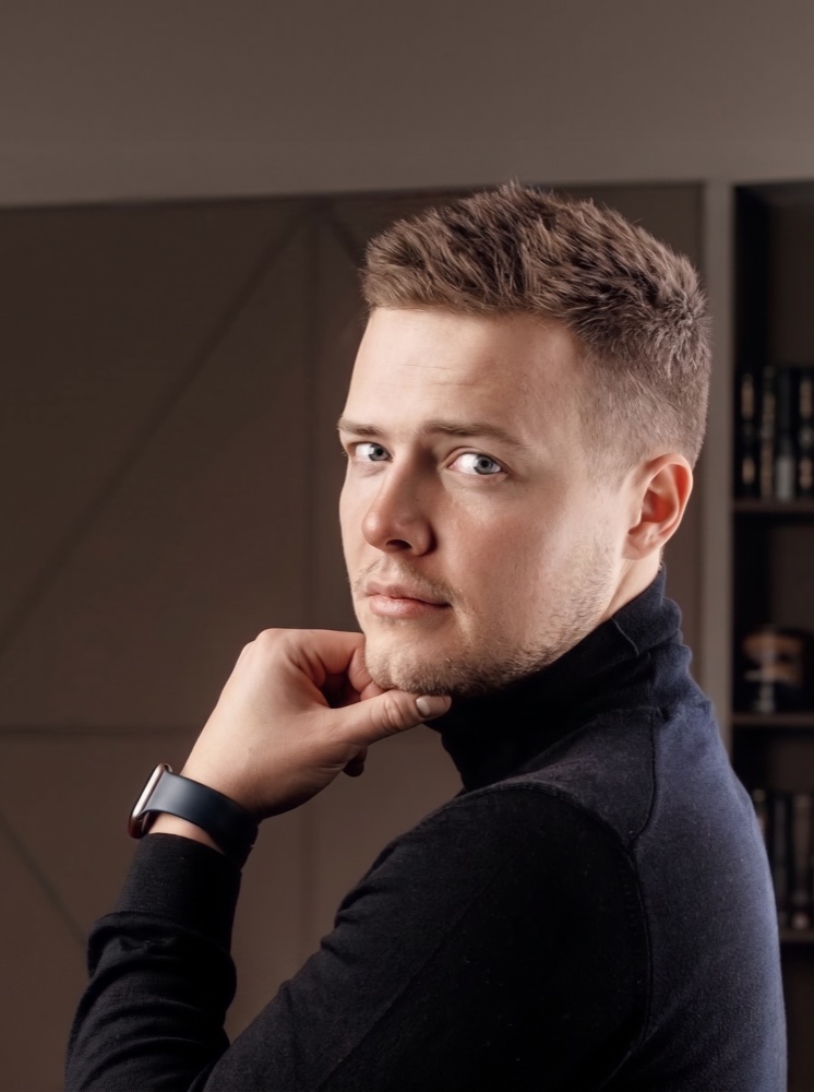 Alex Tikhonov